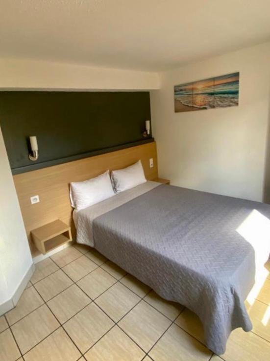 Confort Hotel Montgeron エクステリア 写真